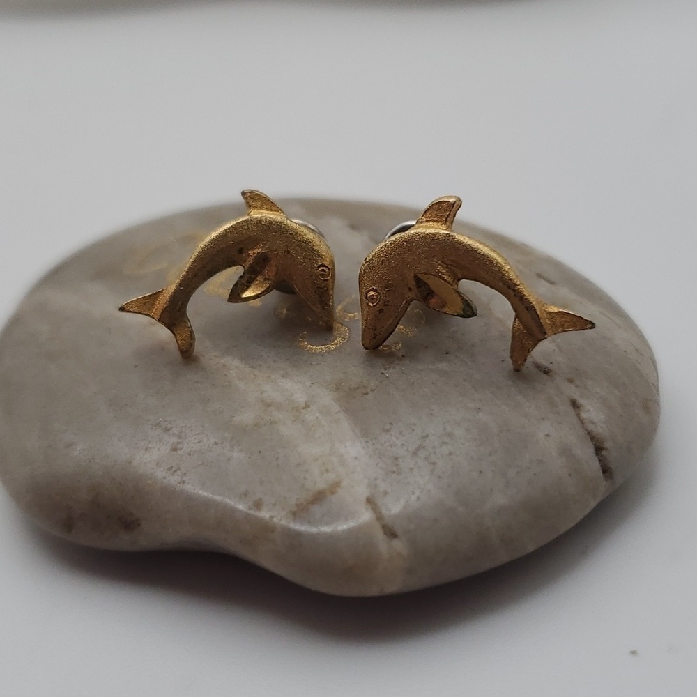Antique dolphin earrings E108